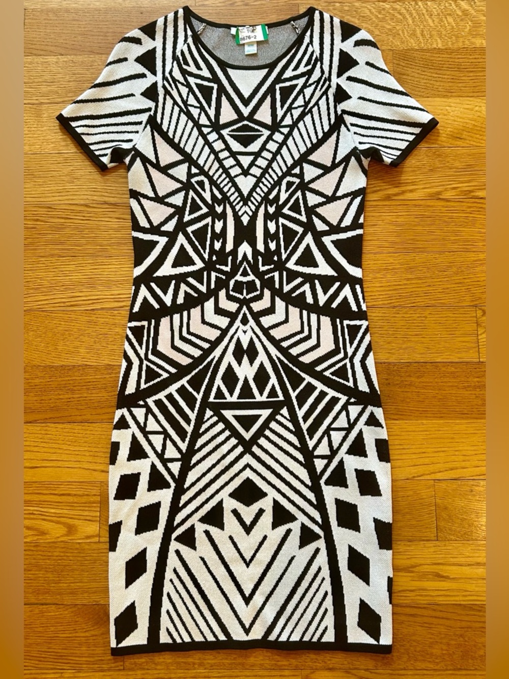 Medium charlie jade Black & White Geometric Dress